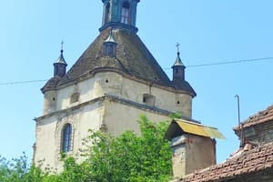 Дворівневі Лофт-Апартаменти у Старому місті 11