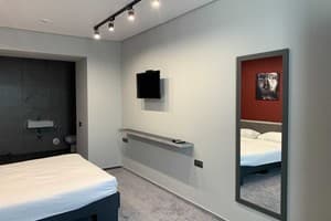 Мини-отель RedCubeHotel. Полулюкс трехместный  3