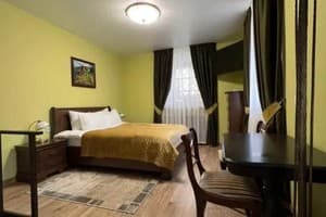 Гостиный двор Spadok. Люкс двухместный с кроватью размера king-size 1