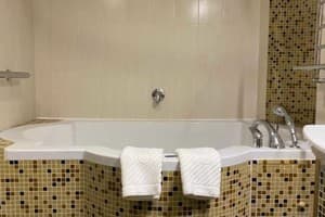 Гостиный двор Spadok. Люкс двухместный с видом на сад 12