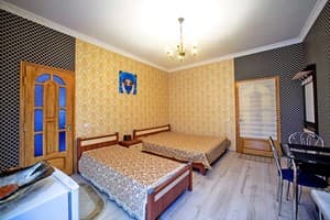 Гостиный двор У Ратуши. Апартаменты трехместный № 2 3